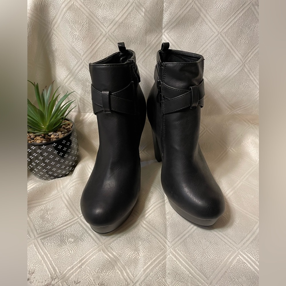 Brand new BOOTS